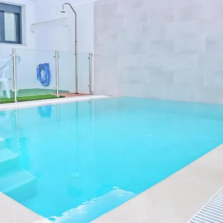 Casa Con Piscina De Agua Salada Ii *